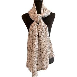 The Limited Leopard Print Scarf